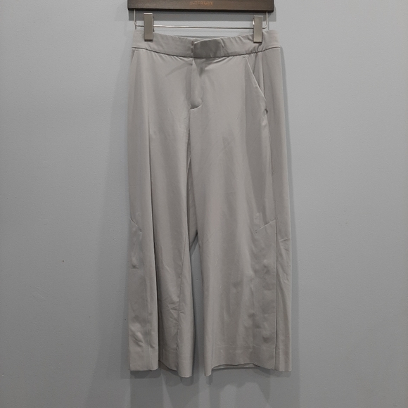 Athleta Grey Tribeca Crop Pant Size 0 - Picture 2 of 7